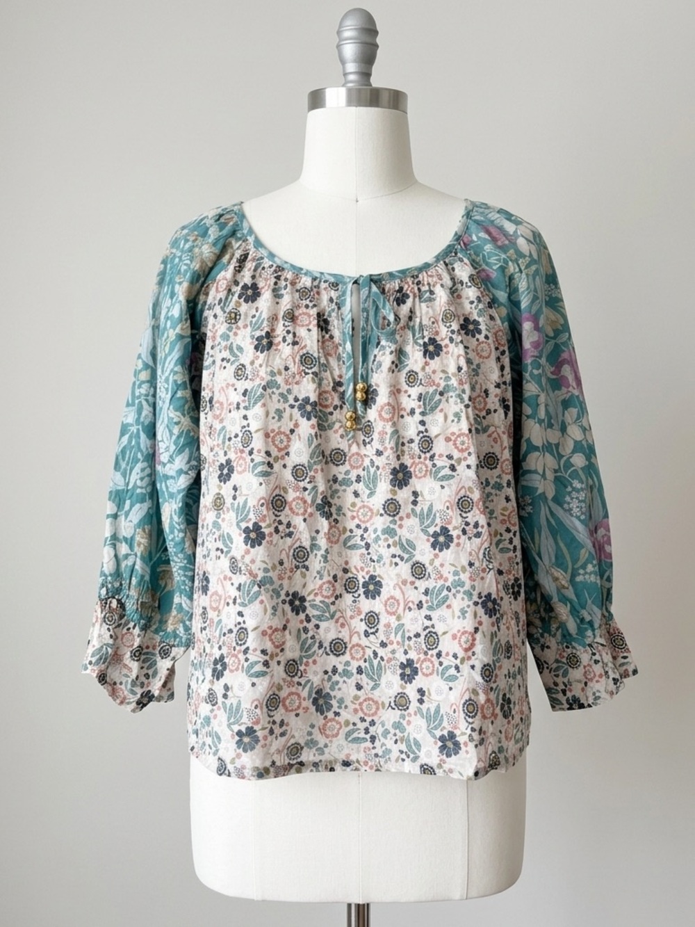 Natural Life Magnolia Cotton Top Size Small in Seafoam Floral 3/4 Sleeve